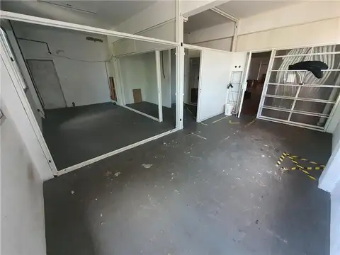 Galpon en Alquiler en Lomas De Zamora, USD 1.600