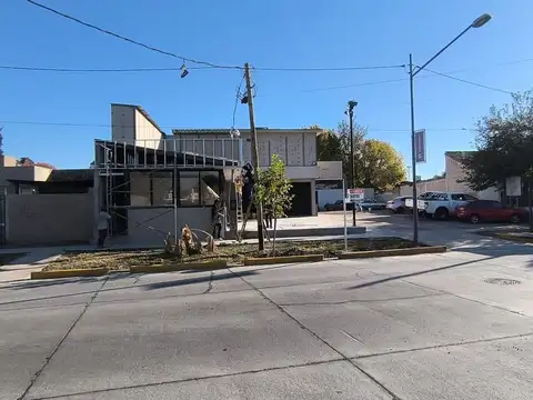 Avenida Mathus Hoyos 300