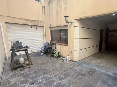 Rocamora 4200, Casa 4 ambientes, con cochera, balcón y terraza, Almagro