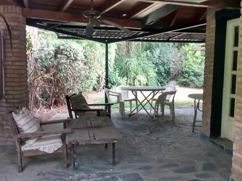 Casa 4 ambientes con 3 baños