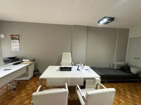 Oficina en Venta en Monserrat, USD 65.000