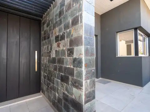 Casa en Venta en Pueblo Esther, USD 129.000