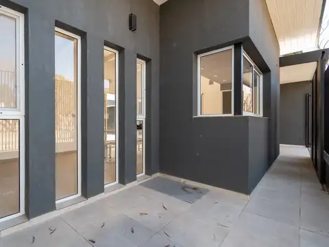 Casa 3 ambientes con 1 baño