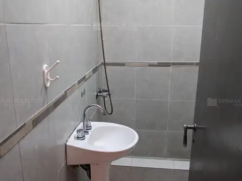 Casa 2 ambientes con 1 baño