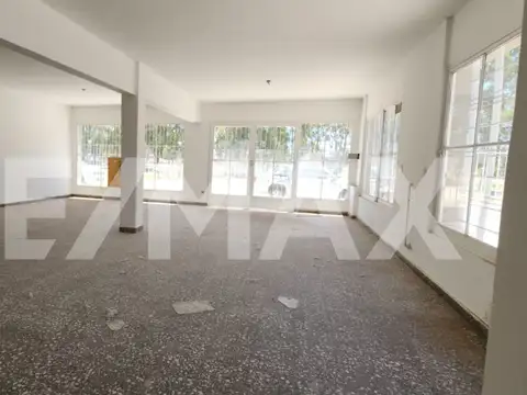 Local en Alquiler en Cutral Co, USD 3.200