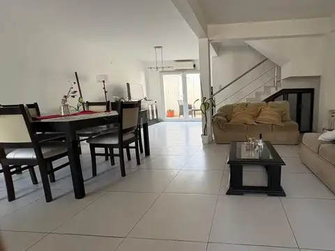 Casa en Venta en Neuquen, Confluencia