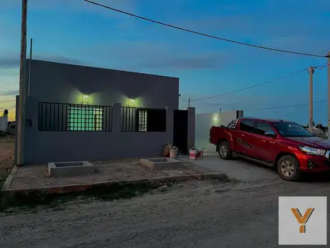 Casa en venta - 3 Dormitorios 2 Baños - 180Mts2 - Altos de San Lorenzo, La Plata