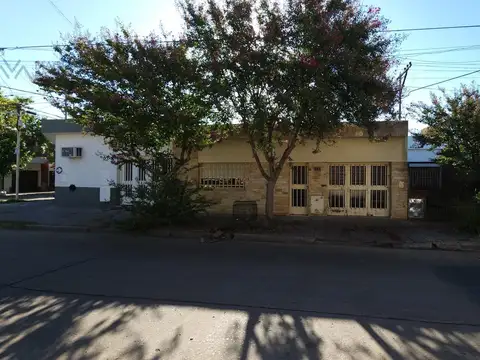 Venta Casa en Venezuela al 200, Pergamino, Buenos Aires