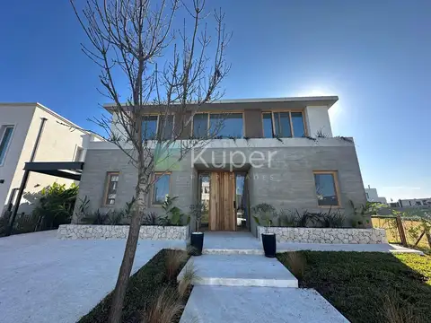 Casa  en Venta ubicado en Carpinchos, Nordelta, Tigre