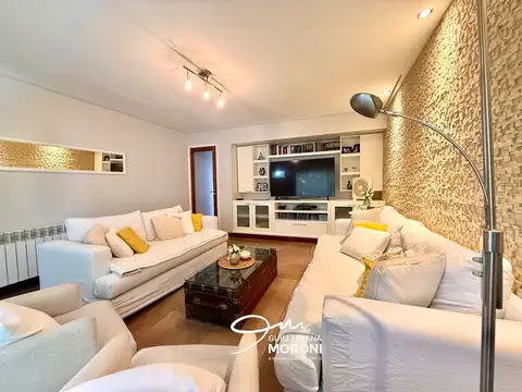 Duplex 4 ambientes c/ cochera y patio, Chacabuco 4300