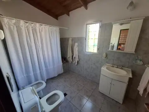 Casa en Venta en General Roca, USD 170.000