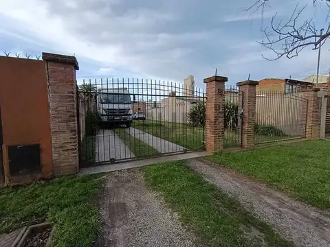 Cataluña 7100, Piso 0