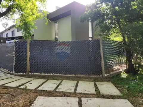 Casa en Alquiler de 3 dormitorios