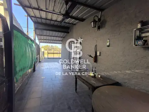 Casa 4 ambientes con 2 baños