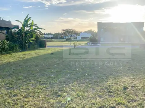 Terreno en Venta 20  mts Frente