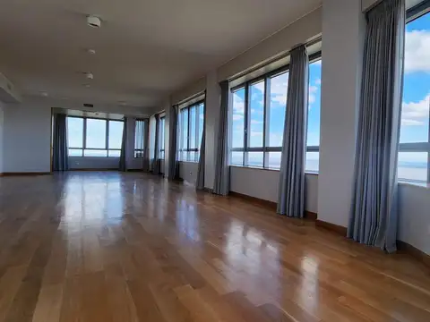 Julieta Lanteri al 1200