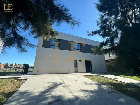 Casa en Venta en El Naudir, USD 370.000