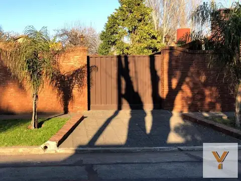 Casa en Venta en Villa Adelina, USD 450.000