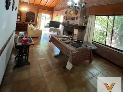 Casa 4 ambientes con 1 baño