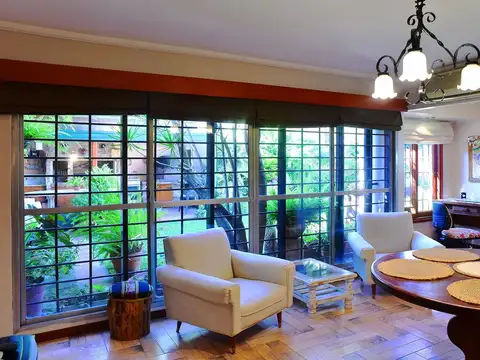 Casa 5 ambientes con 2 baños