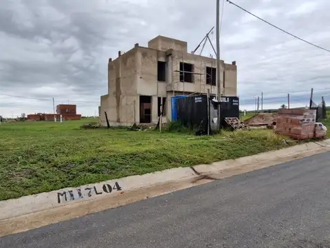 DOCTA CENTRAL LOTE 252 M2 APTO DUPLEX