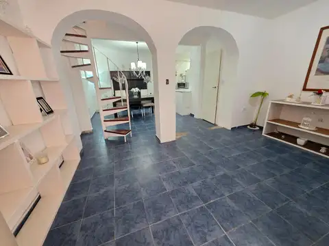 Depto Tipo Casa en Venta de 3 dormitorios
