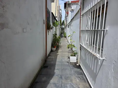 Quesada 2100 , Piso PB