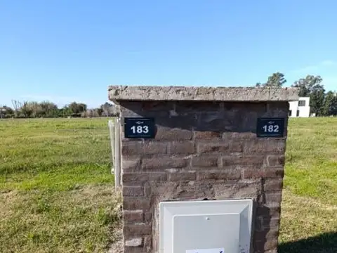 Terreno en Venta 23  mts Frente