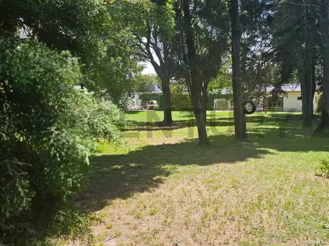 VENTA DE IMPORTANTE LOTE. UBICACION EXCLUSIVA EN BARRIO VILLA LOS ALAMOS.