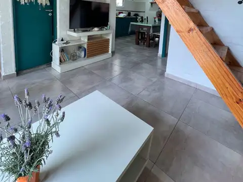 Casa en Alquiler Temporal con 1 cochera