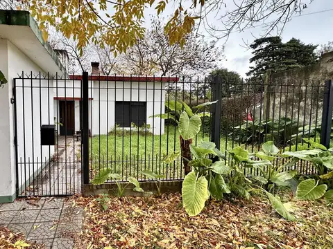 Venta de Casa 2 dormitorios   Galpón en La Plata