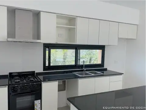 Casa en Venta con 1 cochera