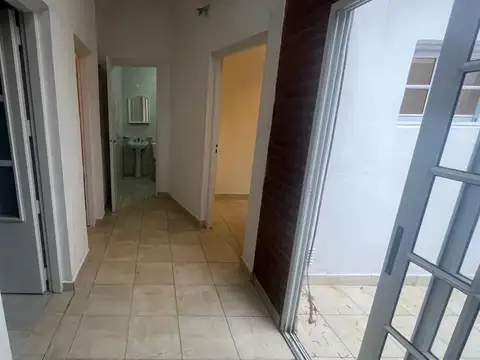 Depto Tipo Casa en Alquiler de 2 dormitorios