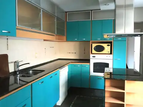 Departamento en Alquiler de 3 dormitorios