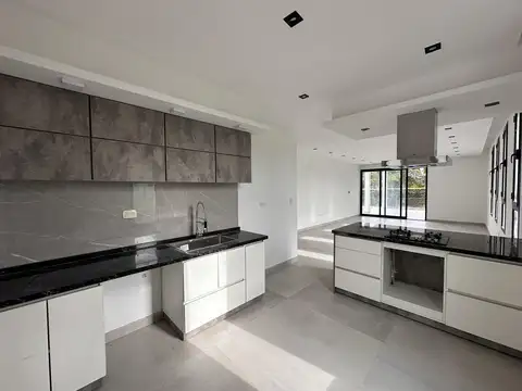 Casa en Venta al Oeste