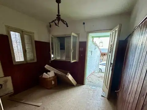 Casa 3 ambientes con 1 baño