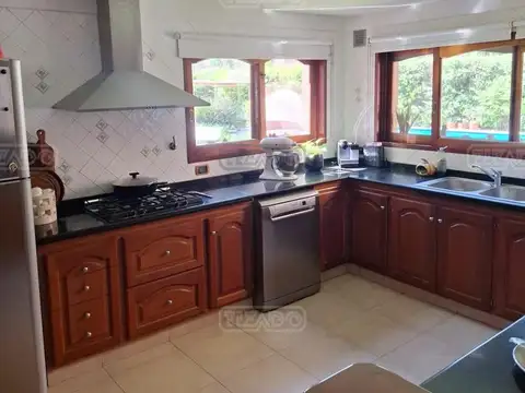 Casa en Venta en Country Club Banco Provincia, USD 580.000