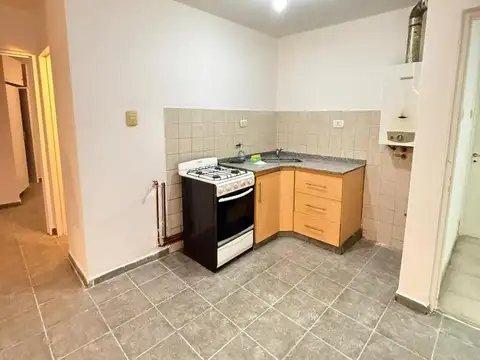 Departamento en Alquiler en Alberdi, $ 550.000
