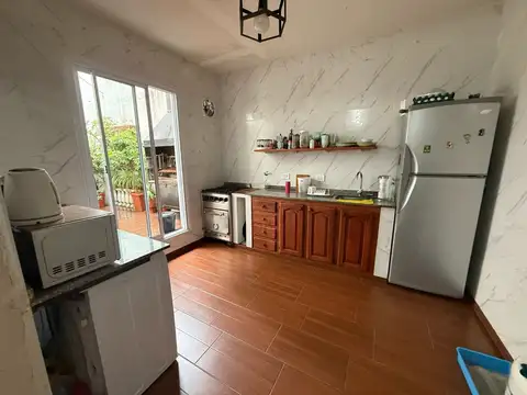 PH EN VENTA LA PLATA 3 DORMITORIOS Y PATIO