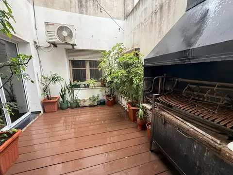 PH EN VENTA LA PLATA 3 DORMITORIOS Y PATIO