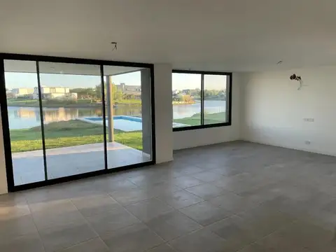 Casa en Venta en El Canton, USD 390.000