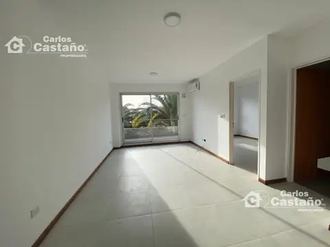 Impecable 2 Amb.   Cochera Fija Cub., con Amenities en Exc. Ubicación