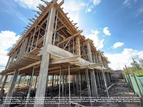 DUPLEX EN ALTOS DE ZAPA