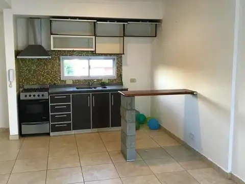 Complejo de 7 dptos en Venta - Lomas de Zamora