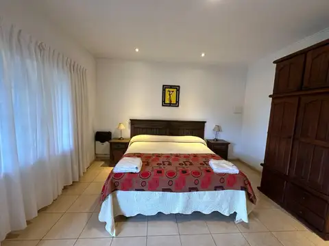 Complejo de Deptos/casas c/ piscina- Villa Mora