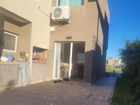 Dúplex En Venta Barrio La Peregrina - Apta Crédito