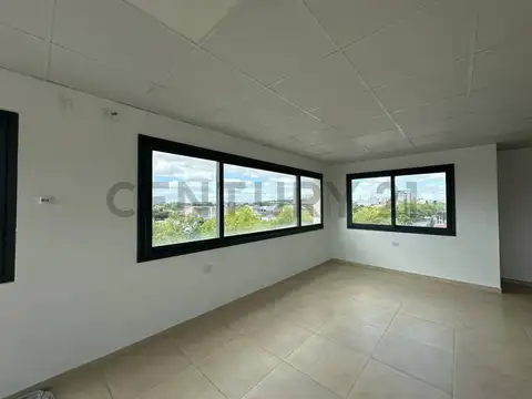 Oficina en Alquiler en Balcarce, $ 750.000