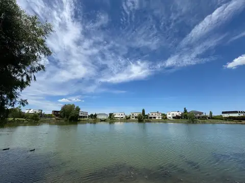 VENTA DE LOTE A LA LAGUNA EN CANTON