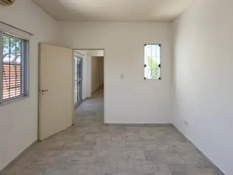 Aristóbulo Del Valle 1500