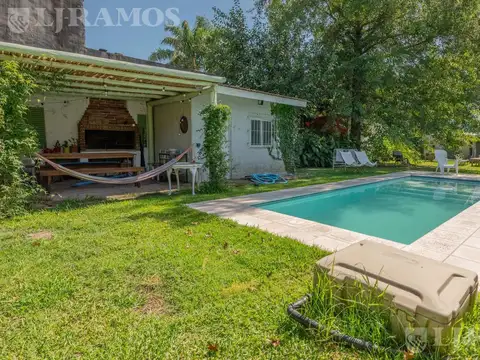 Casa en Venta con 1 cochera